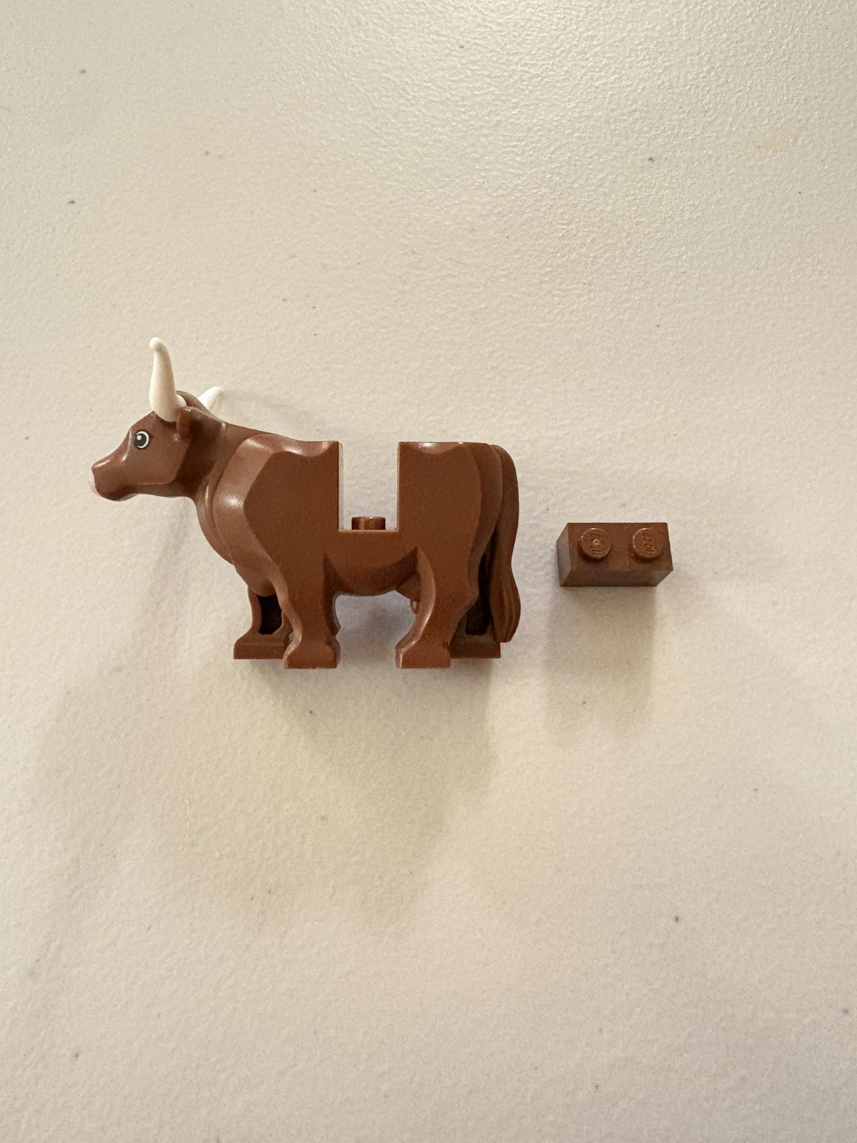 NEW Lego Minifig Reddish BROWN COW - Dairy Farm Barn Animal w/White Curved Horns