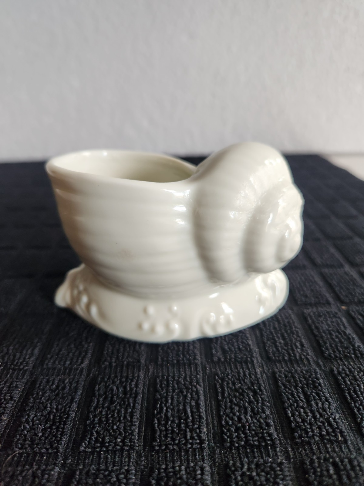 Vintage Ceramic Snail Shaped Planter • MD2209