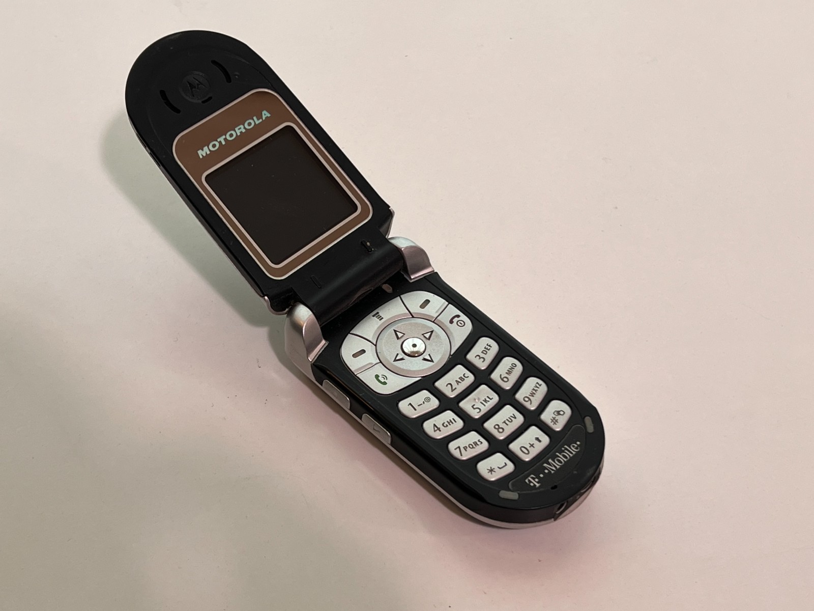 Motorola V180 flip – Black Color - Vintage Cell phones