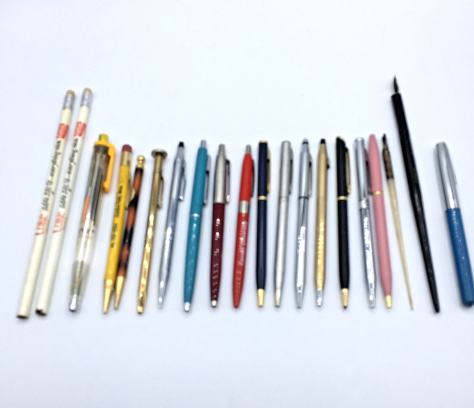 Vintage Lot of Ball Point Pens Mechanical Pencils Fountain Pens Use Parts Repair
