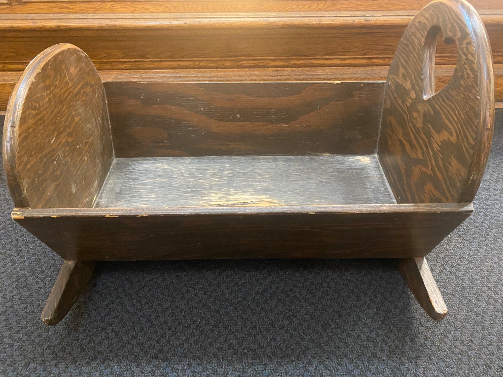 Vintage Antique Style Wooden Heart Swinging Baby Cradle Bassinet Crib