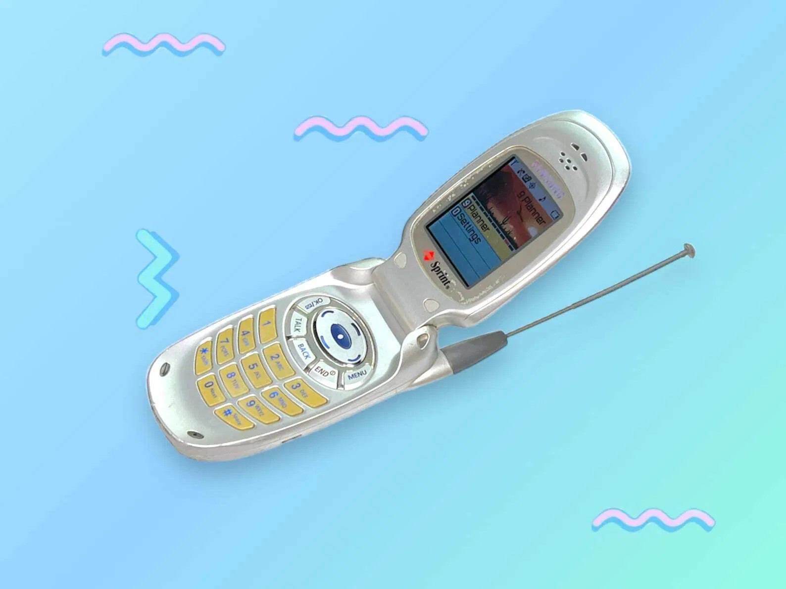 Vintage Y2K Samsung Flip Cell Phone. Rare.Works!