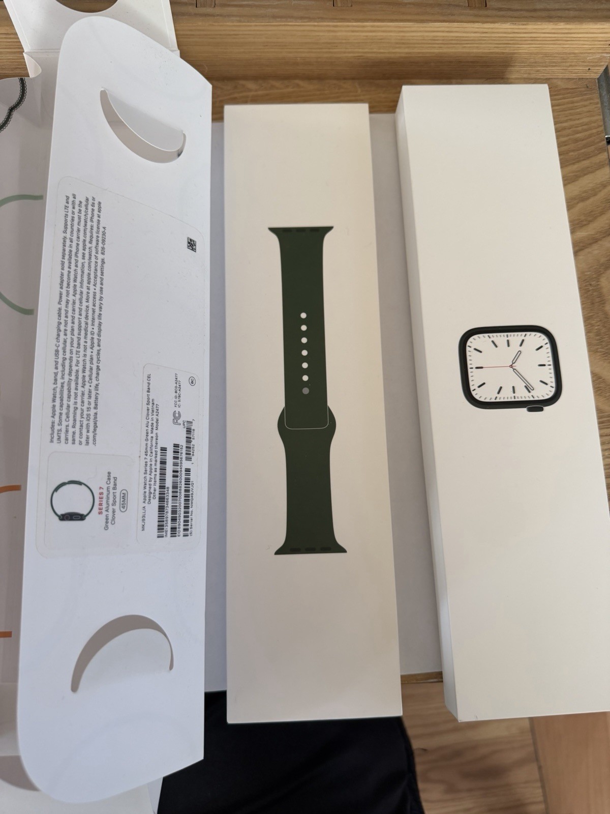 Apple Watch Series 7 45mm Green Aluminum Case GPS + Cellular - Unlocked