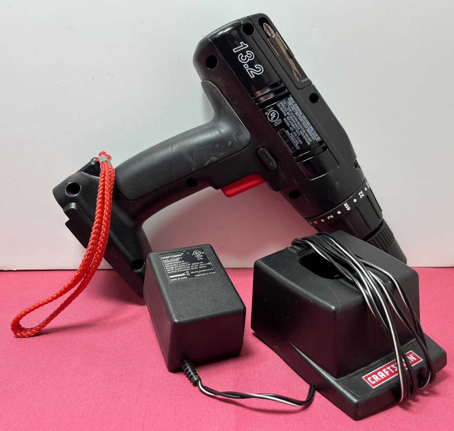 Craftsman 13.2V Drill Driver VSR 0-600 RPM with Charger TESTED