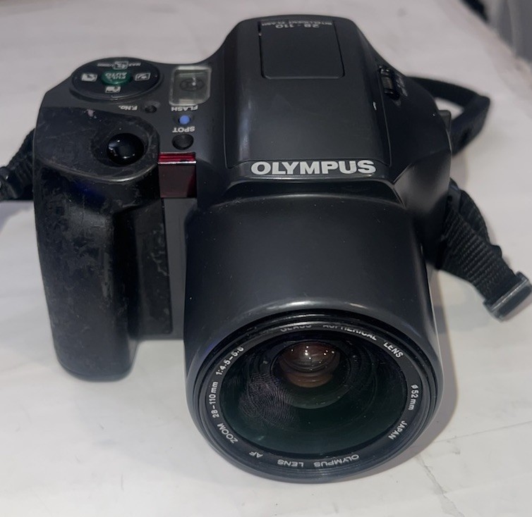 Olympus 35mm IS-10 Film Camera with 28-110mm AF Zoom Lens for PARTS OR REPAIR