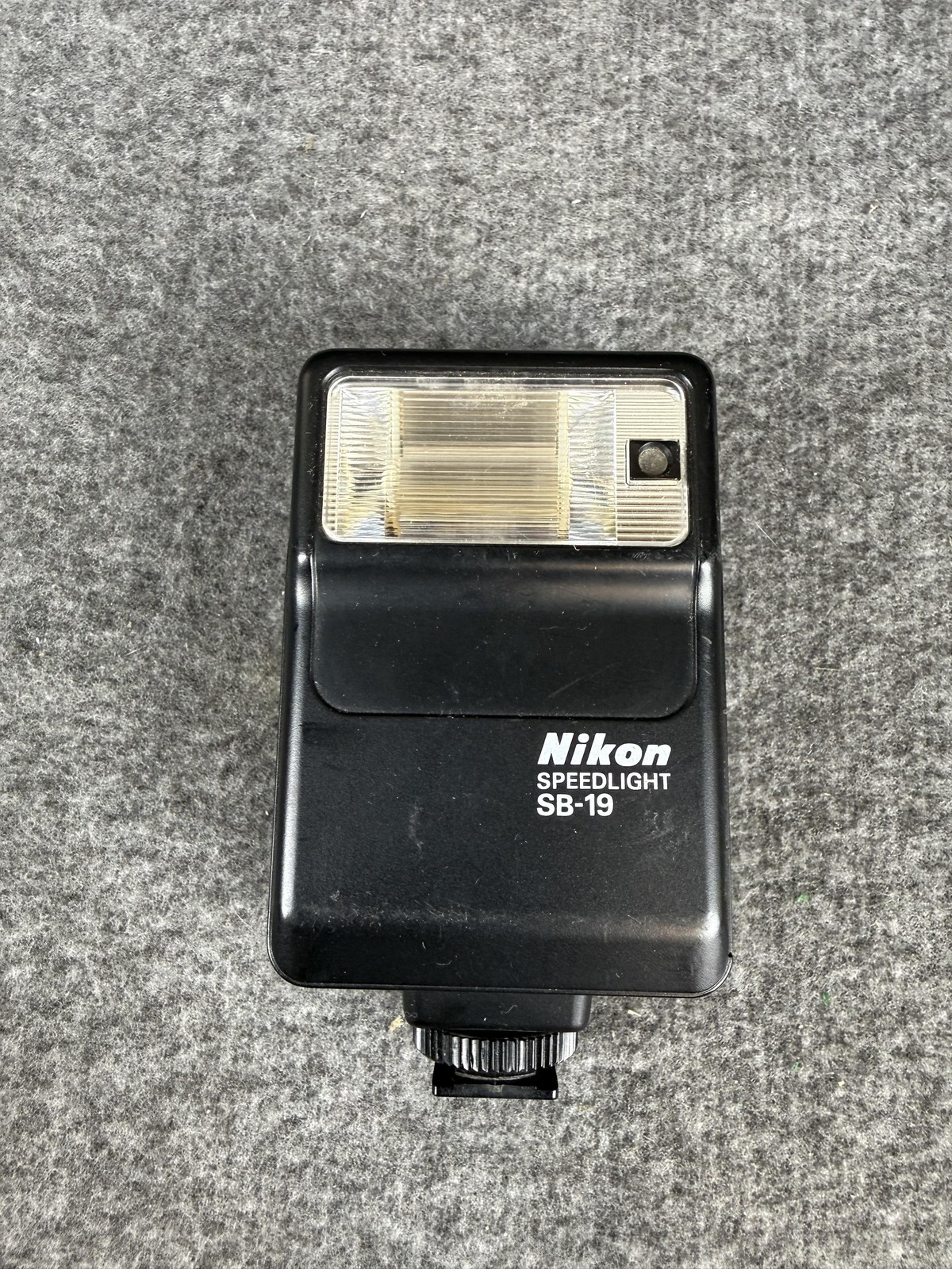 Nikon Speedlight SB-19 Shoe Mount Flash For Nikon Camera Hot Shoe Black Japan