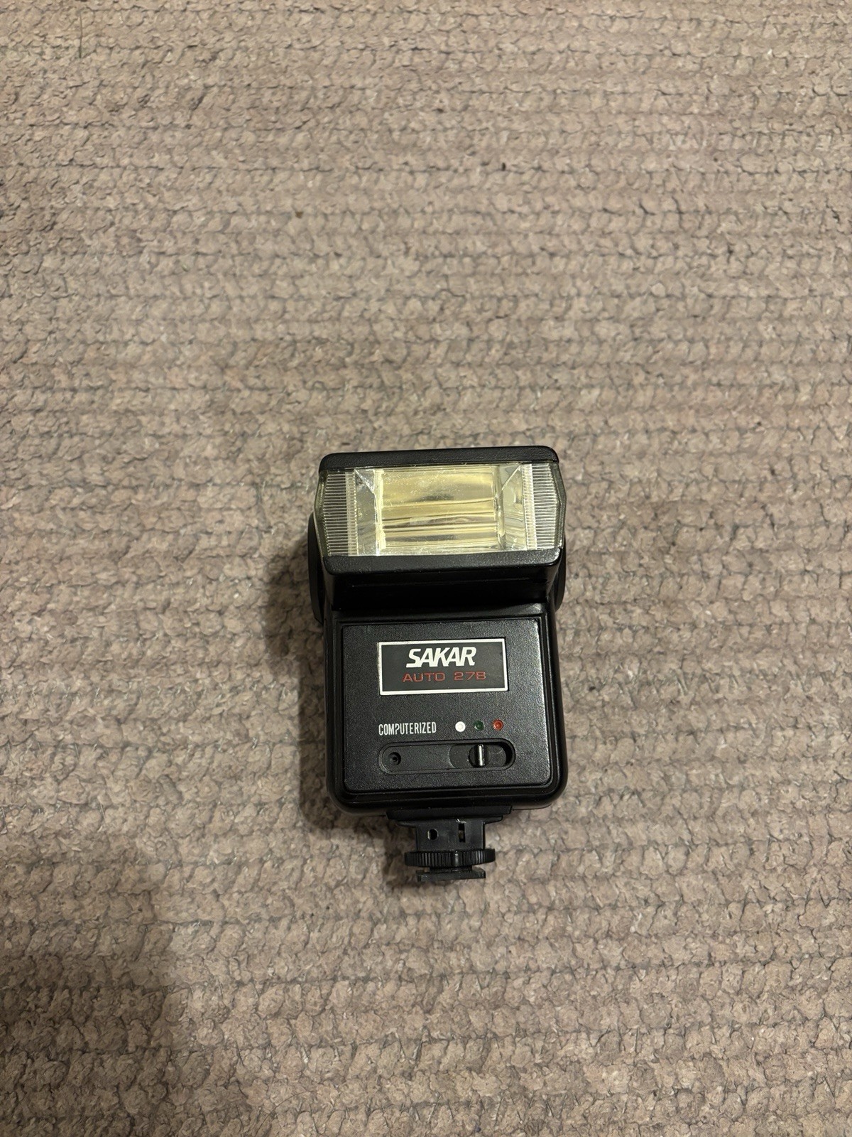 Sakar Auto 27B Computerized Flash GN 90 Hot Shoe 35mm Film Camera Tested