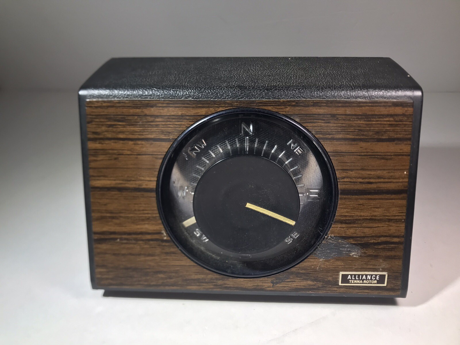 Vintage Alliance Tenna Rotor model U-110 Antenna Rotator Control Unit Lights Up