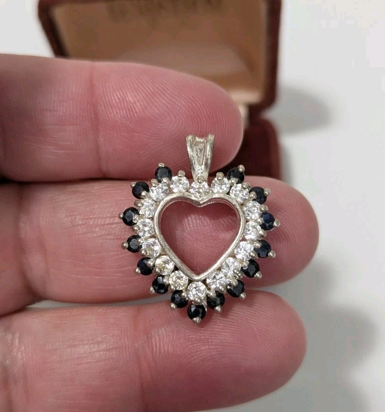 925 Sterling Silver Clear Quartz and Black Topaz Heart Pendant 6.4 gram