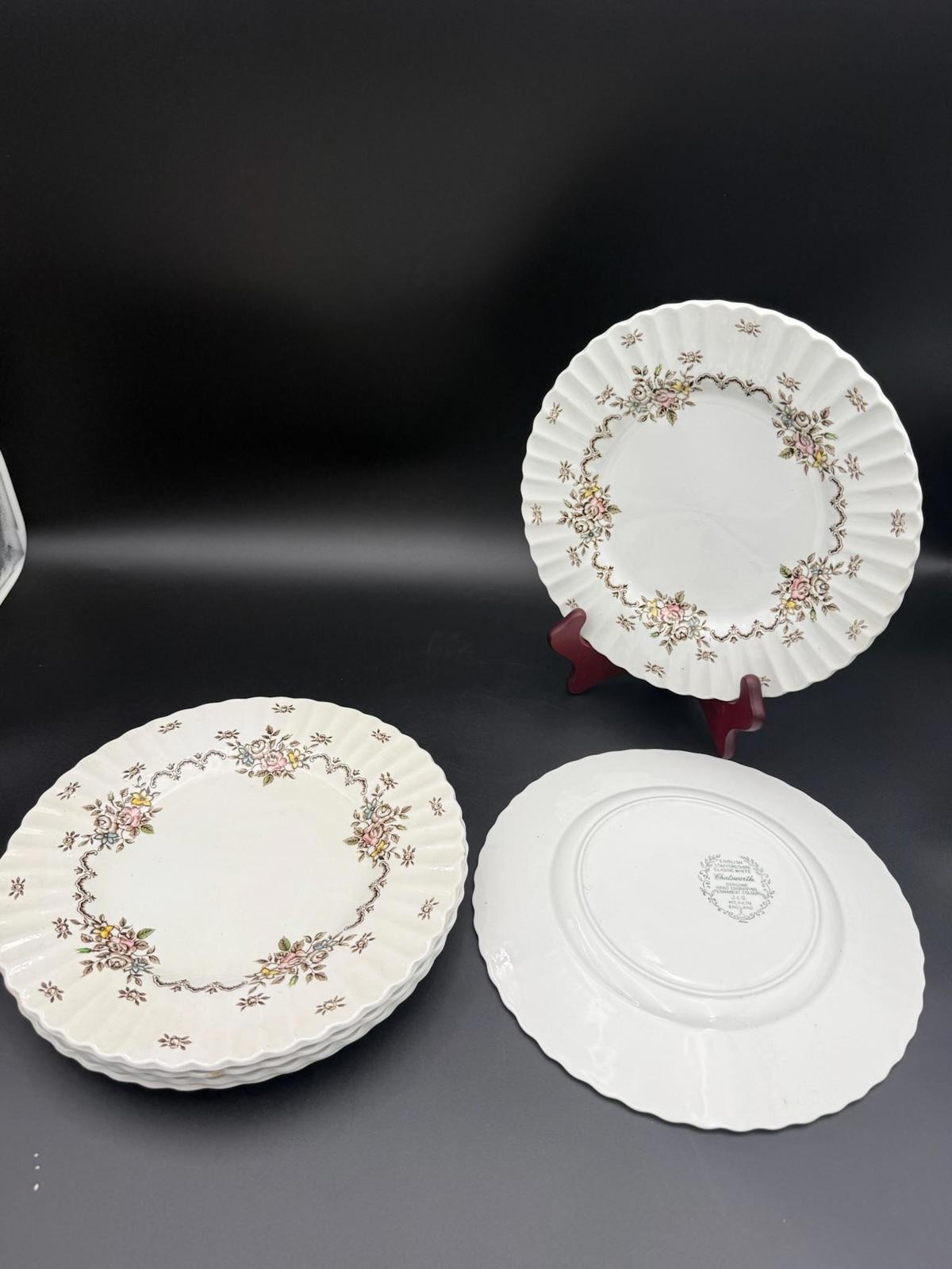 J&G Meakin England Staffordshire Classic White “Chatsworth” 10" Plates