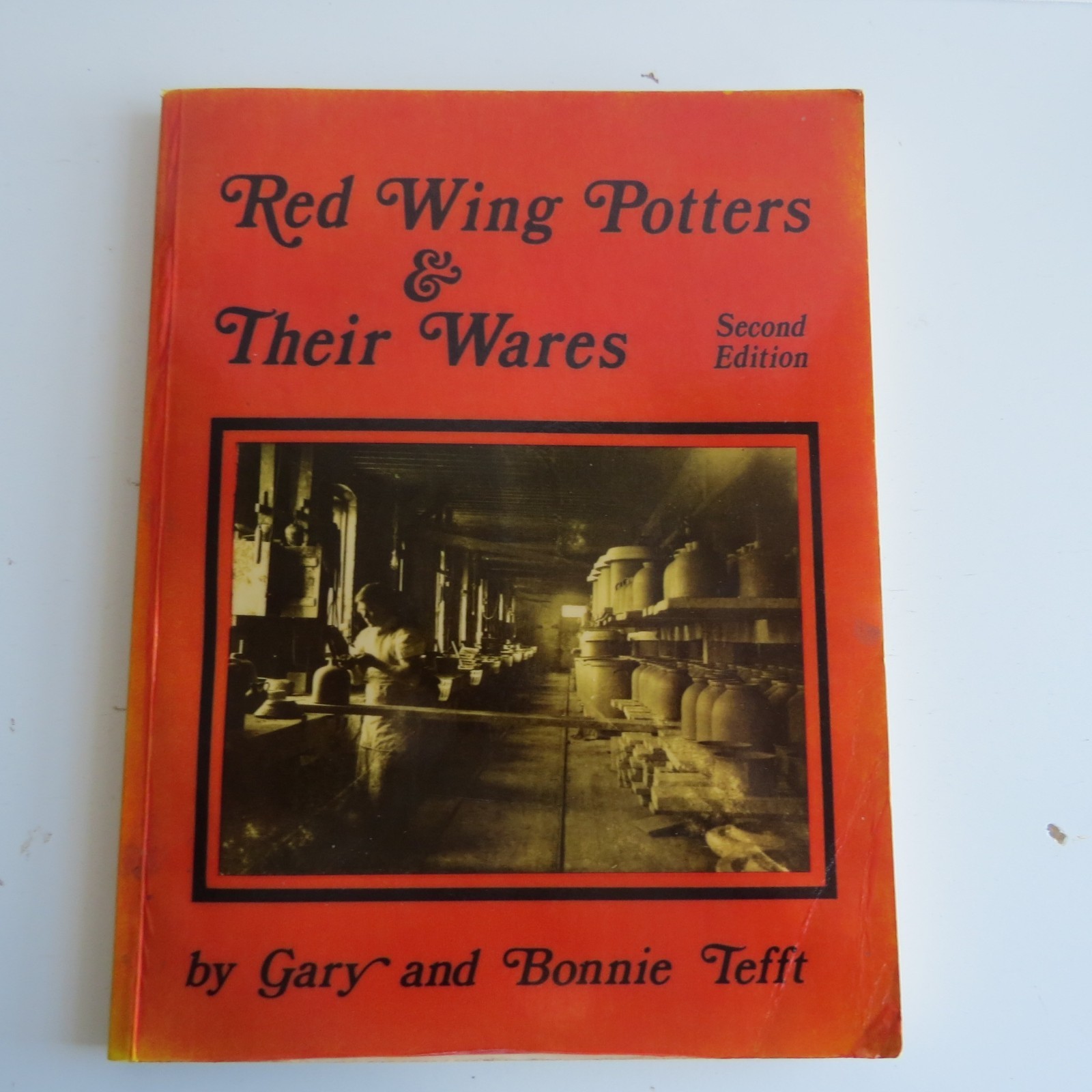 Red Wing Pottery SIGNED Stoneware Types Makers Crocks Bowls Jugs Etc.Price Guide