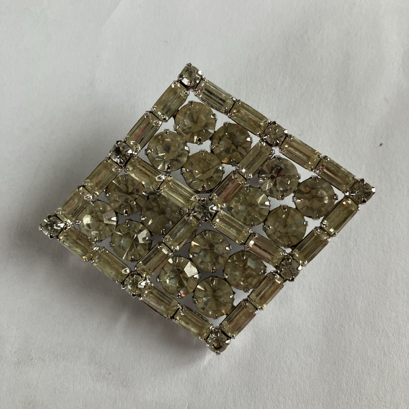 Vintage White Clear Rhinestone Art Deco Diamond Shape Cluster Pin Unsigned 2.5"