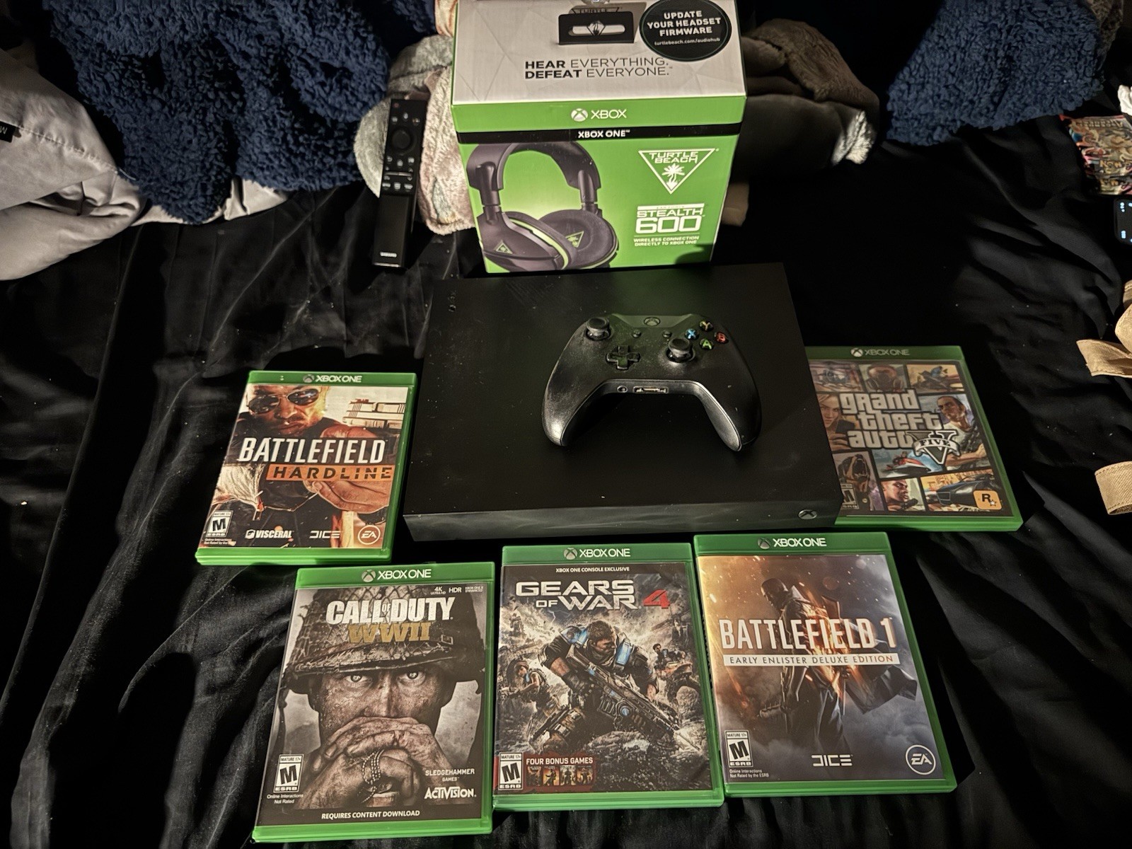 Xbox One Console Wireless Bundle w/ Controller, Turtle Beach Headset, 5 Games