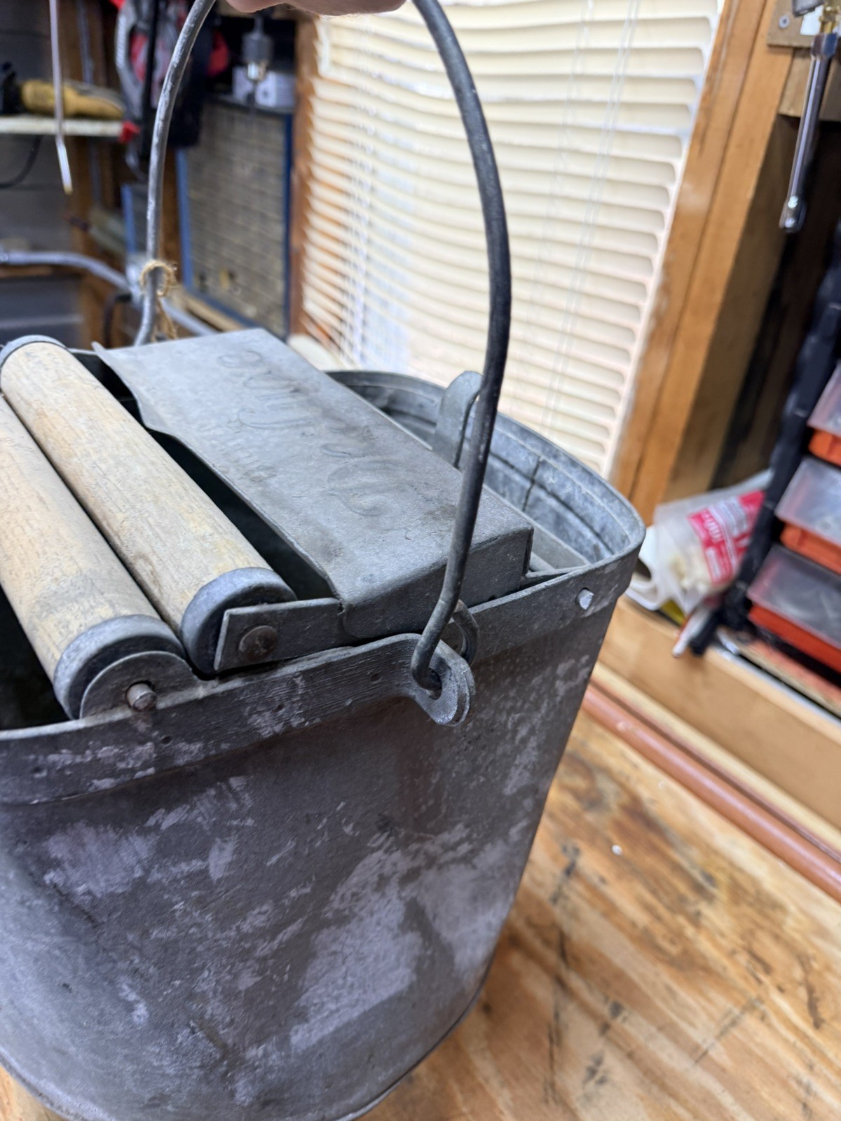 De Luxe Galvanized Wringer Mop Bucket Vintage 1950s Metal Pail