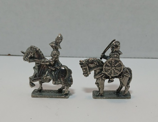 Pewter Mini Figures Armored Calvary on Horse 1.5" Set of 2