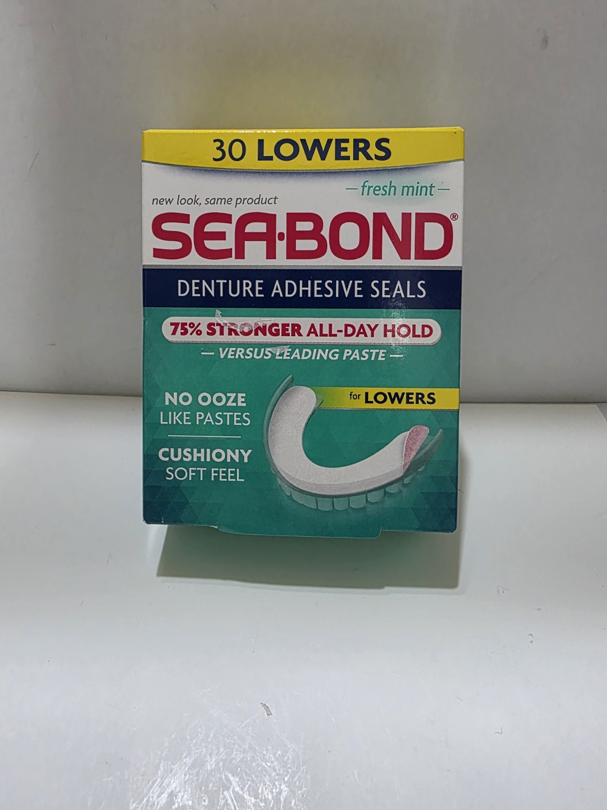 Sea Bond Fresh Mint Denture Adhesive Seals 30 Count for Lowers. New