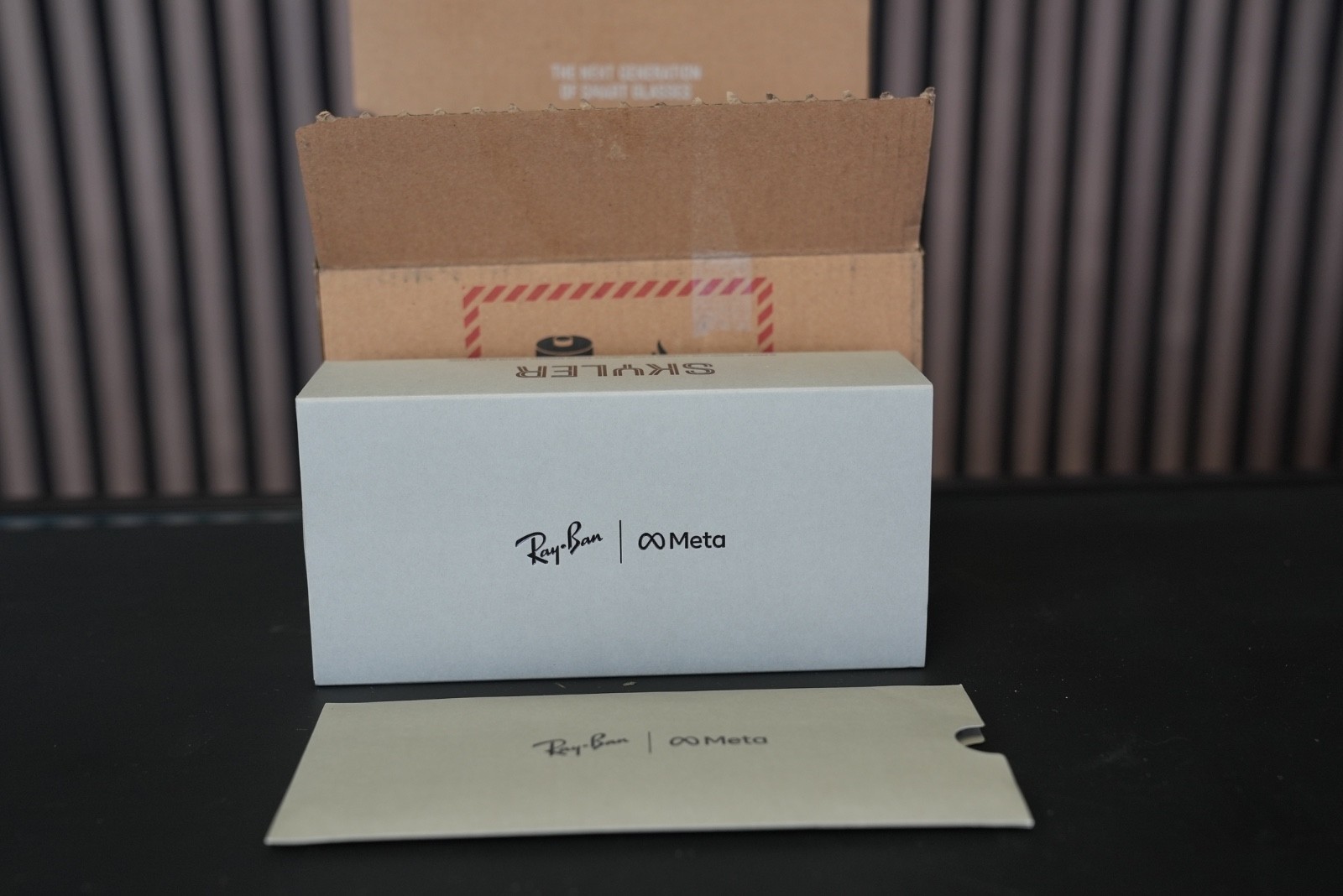 New Ray-Ban Meta Skyler Gen 1 Shiny Black Transitions RW4010 AI Smart GlassesNEW