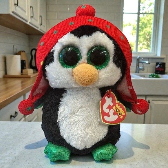 Ty Beanie Boos - "Freeze" the Penguin Green Glitter Eyes 6" Plush NWT New