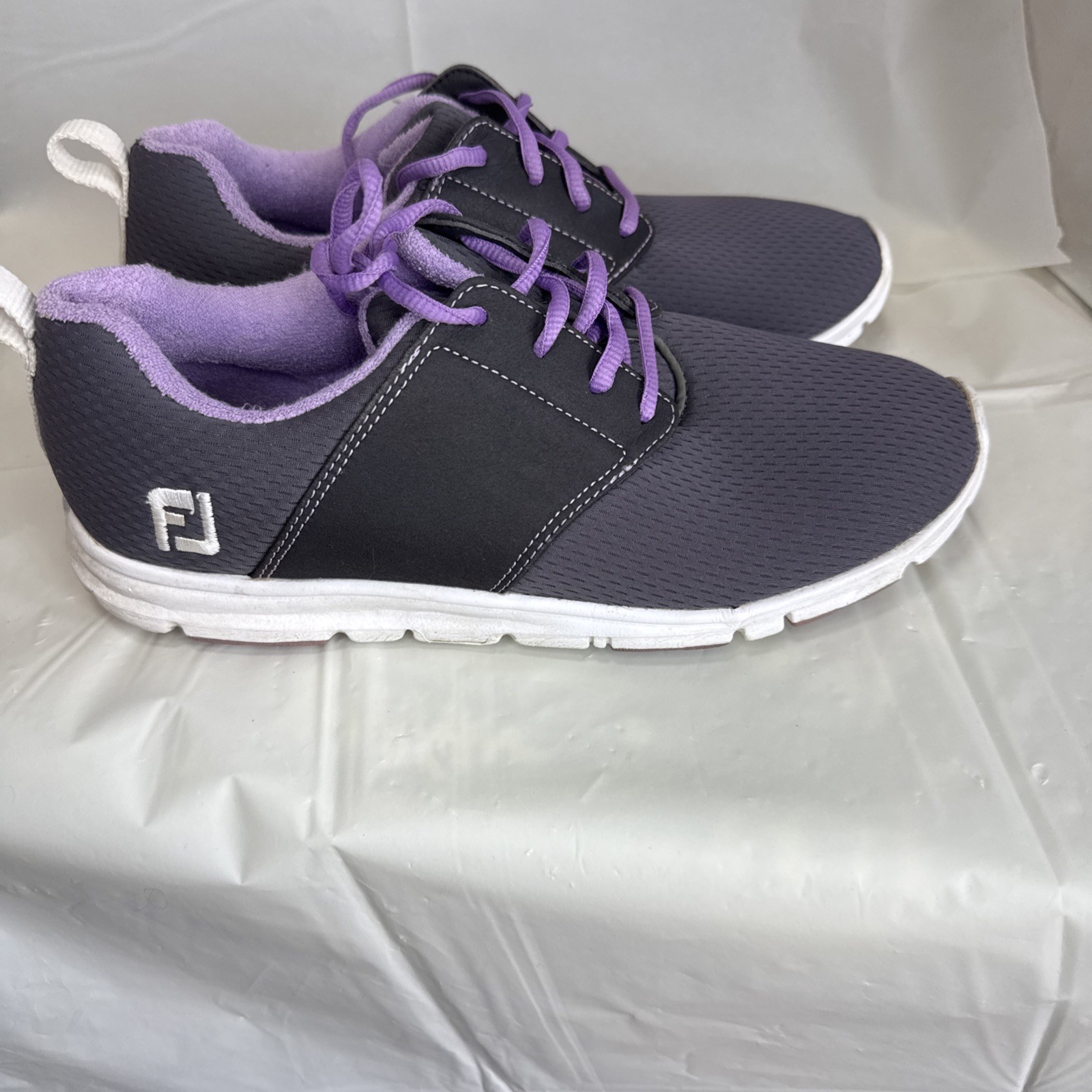 FootJoy enJoy Women's Spikeless Golf Shoe Size 8.5m  Charcoal/Violet