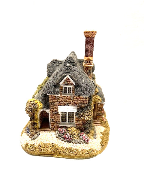 Lilliput Lane "Oak Cottage" Blaise Hamlet Collection