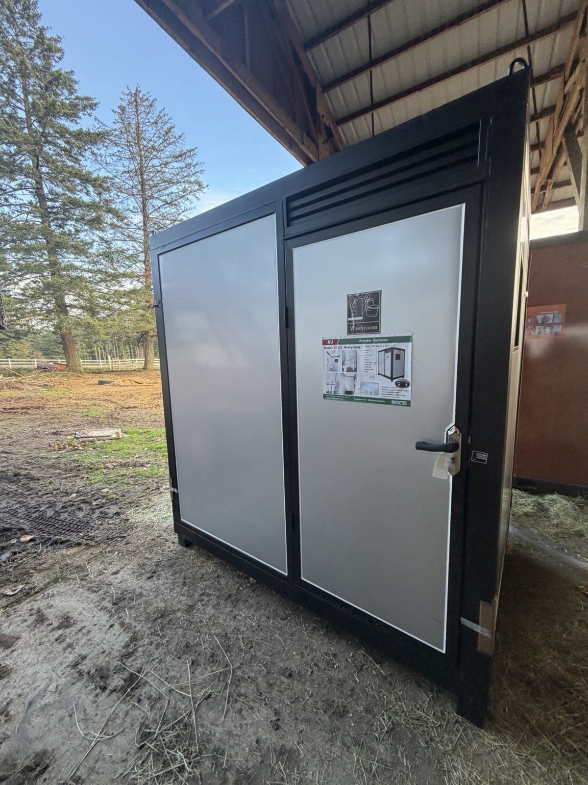 Portable Luxury  Restroom, Toilet And Shower. Brand New. Oregon
