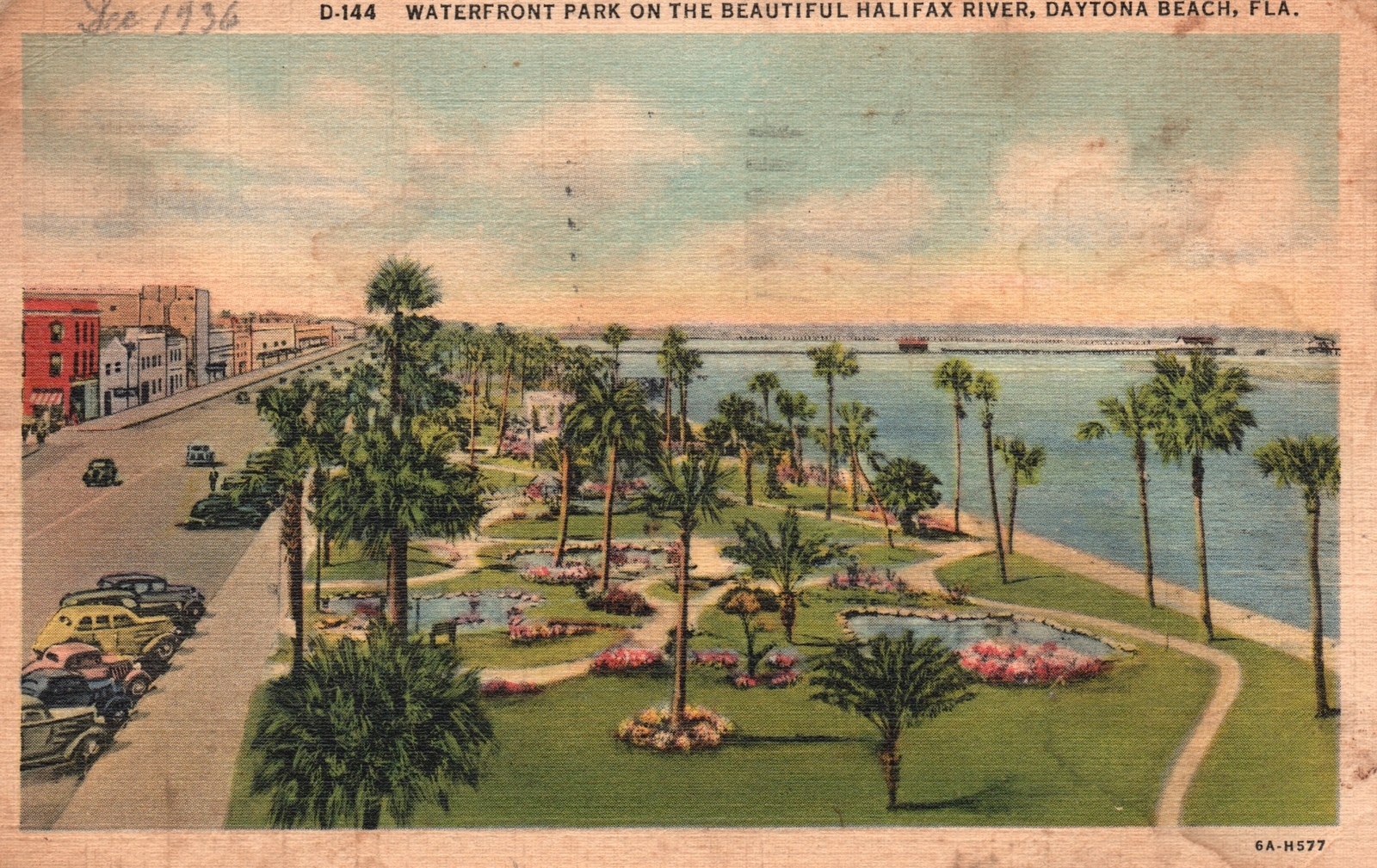 Postcard 1938 Waterfront Park on the Beautiful Halifax River Daytona Beach Fla.