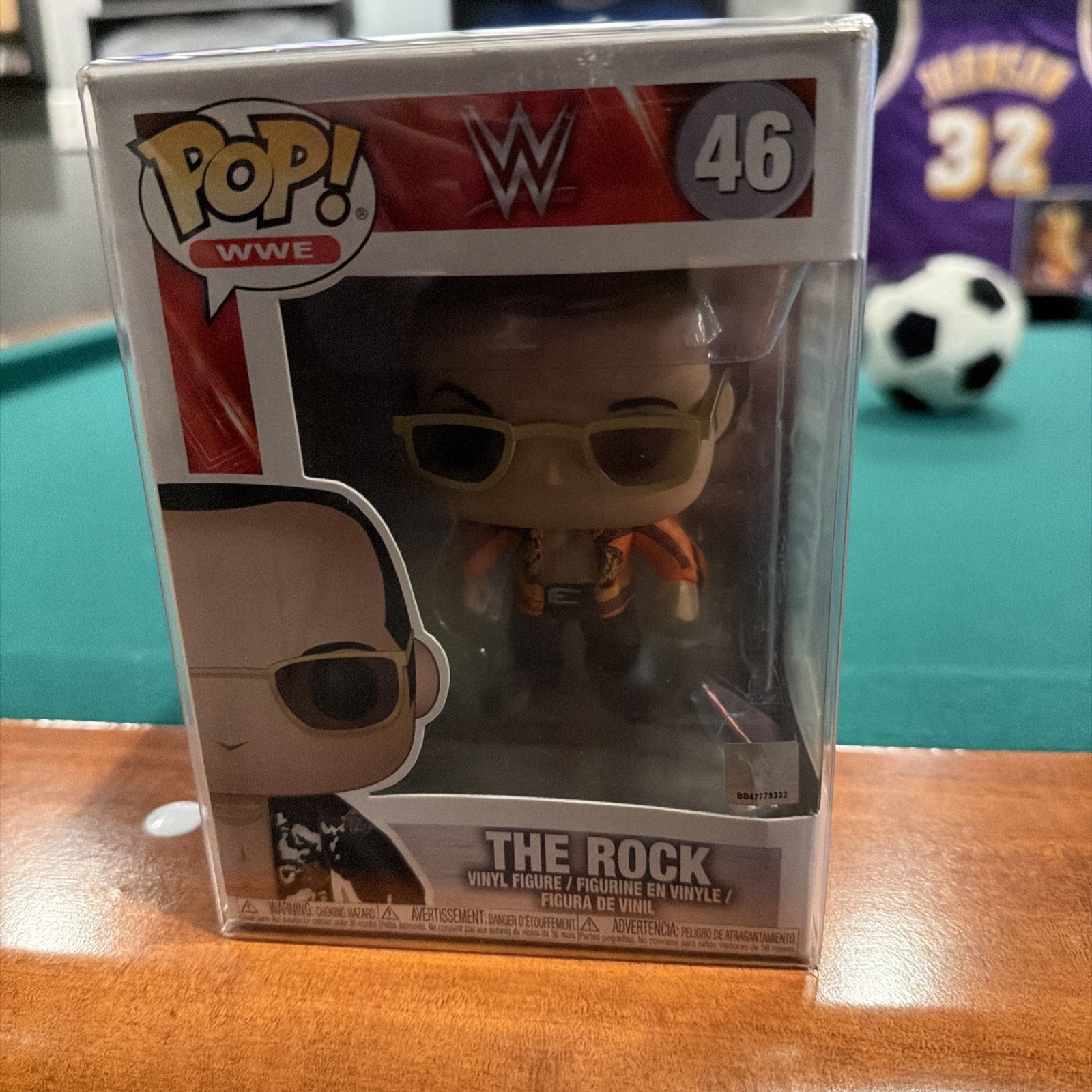 Funko Pop! Vinyl: WWE Dwayne Johnson #46 the Rock with Protector
