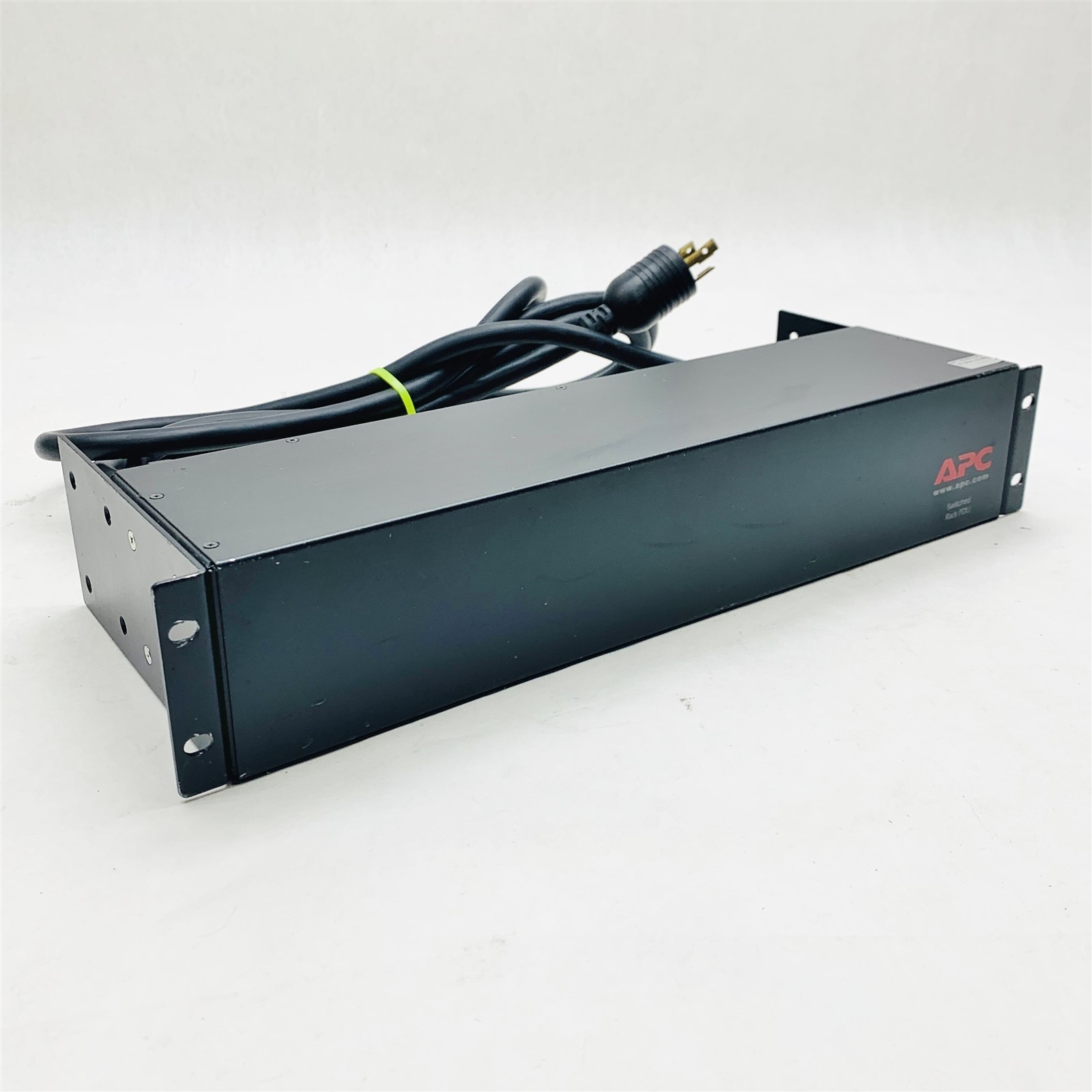 APC AP7902 Metered 2U PDU 16-Outlet 120V 24A Rackmount Power Distribution Unit