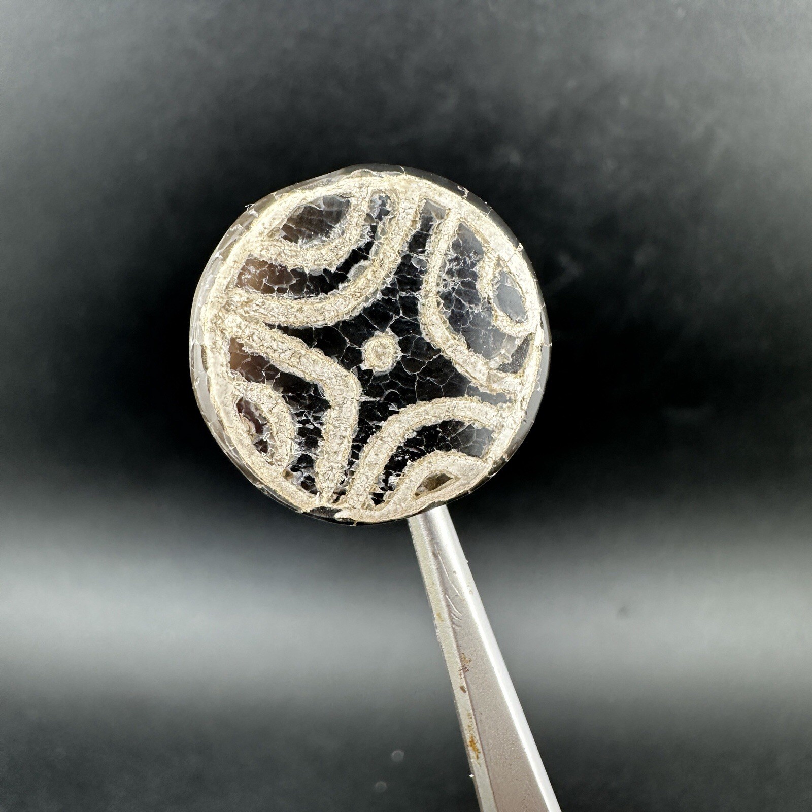 Antique Himalayan Etched Lukmik Agate Straps Dzi Amulet Rare