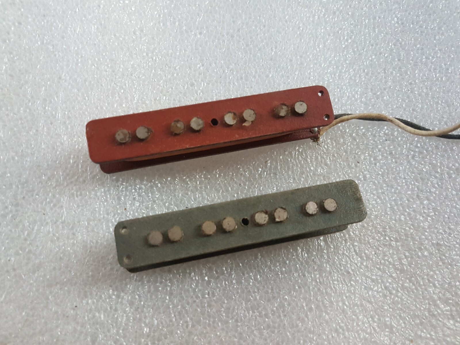 1982 FENDER JAZZ BASS PICKUPS - made in USA