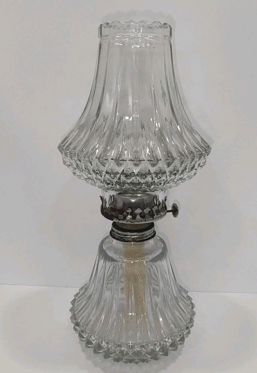 Vtg Lamplight Farms Glass Diamond Point Hurricane Oil Lamp 12.5” H Thick Glass