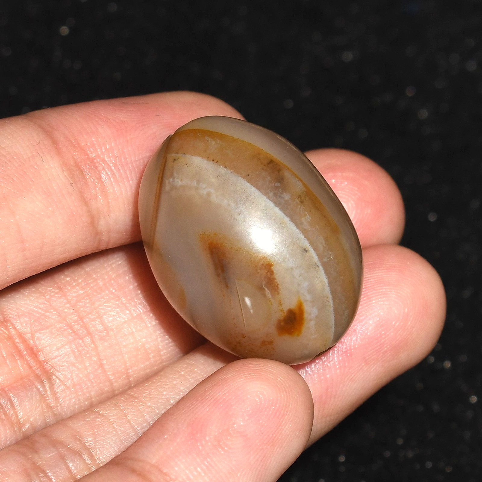Authentic Ancient Central Asian Banded Agate Stone Dzi Bead in good Condition