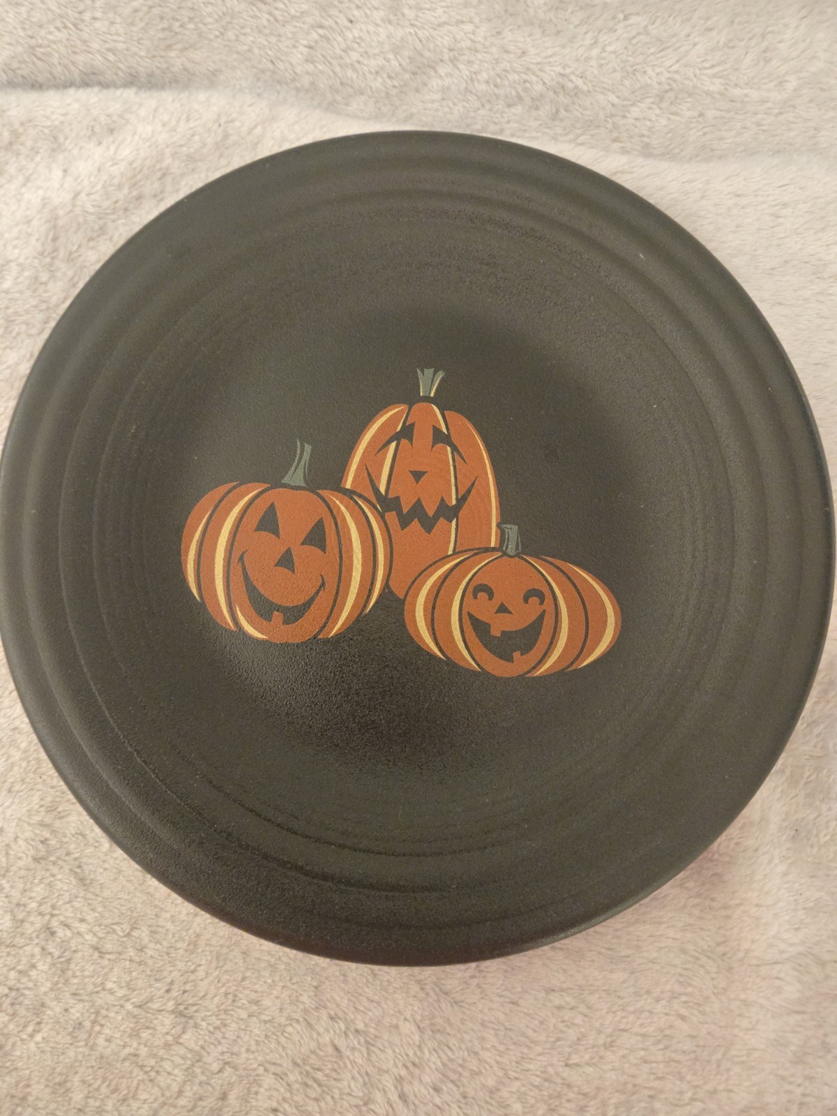 HLC Fiestaware Black 9 In. Luncheon Plate w/ 3 Smiling Orange Pumpkins NEW