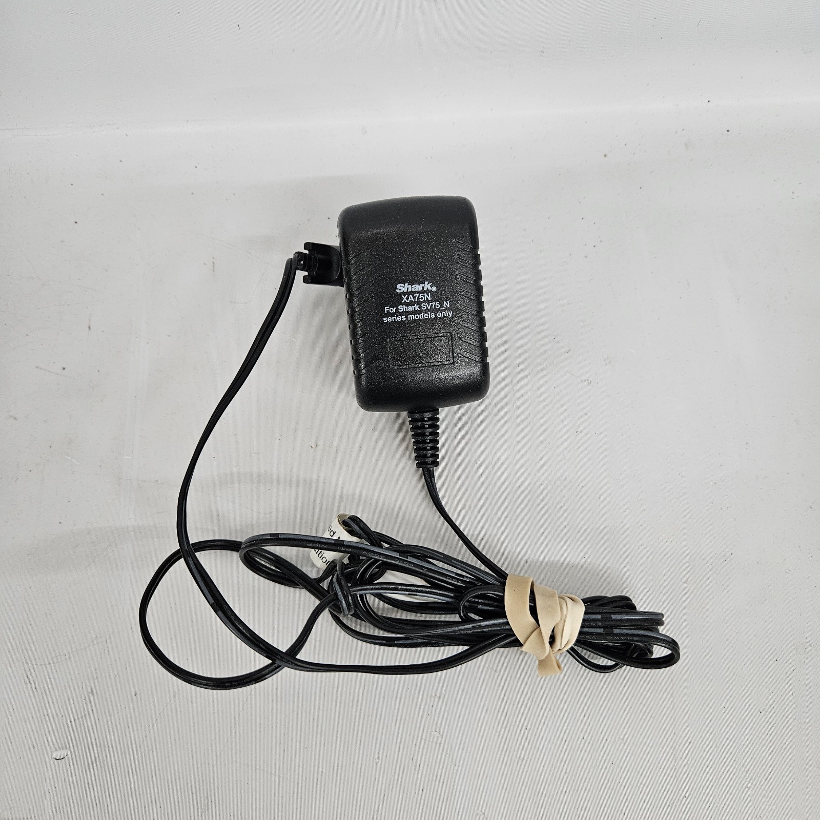 OEM SHARK CORDLESS VACUUM AC WALL CHARGER ADAPTER MODEL SV75Z_N 14 15.6V XA75N