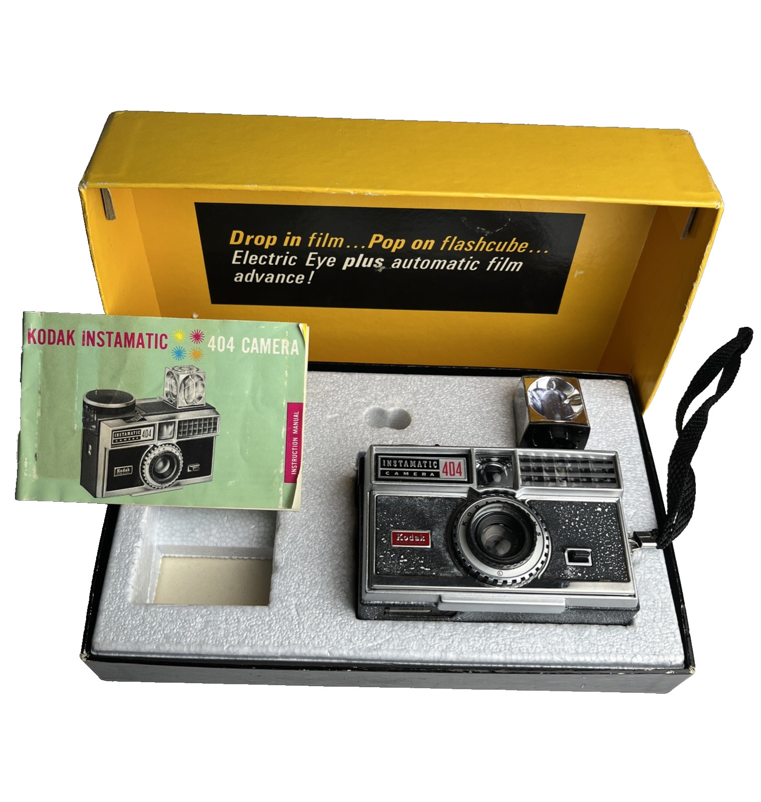 Vintage Kodak Instamatic 404 Film Camera Untested With FlashCube & Original Box 