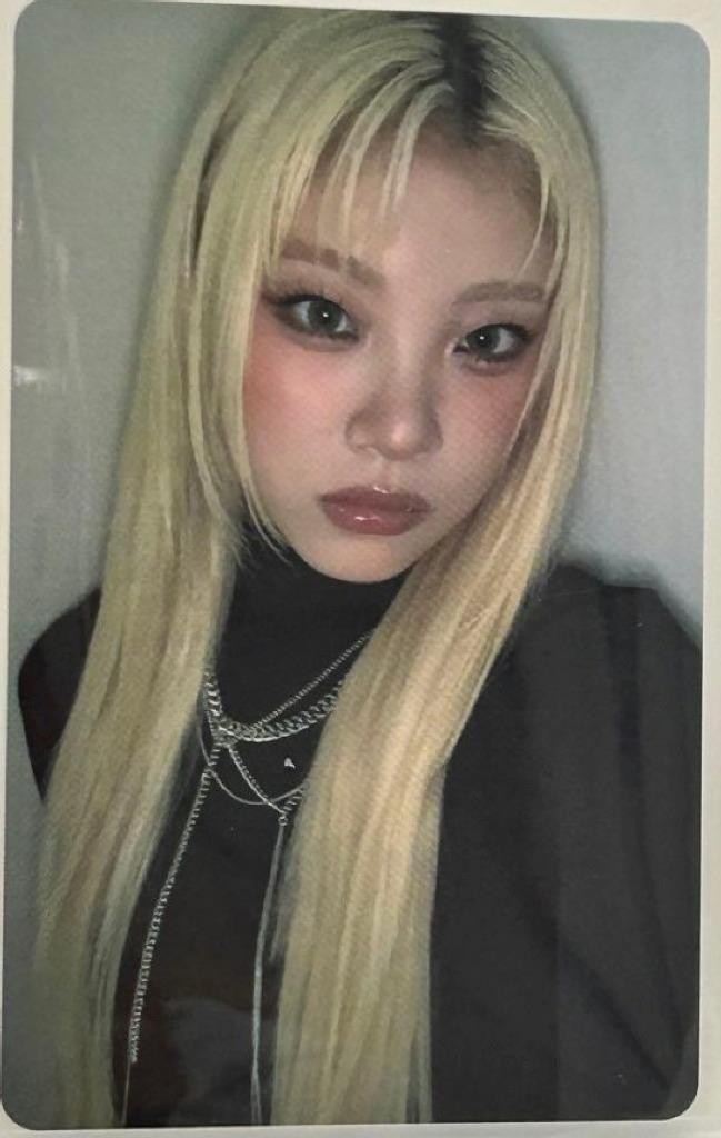 HANA MAHINA 1st Album "HANA" Photo Card 1 *