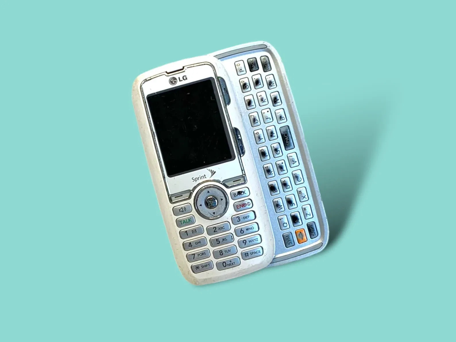 Vintage Y2K LG keyboard Slide Cell Phone.As is.