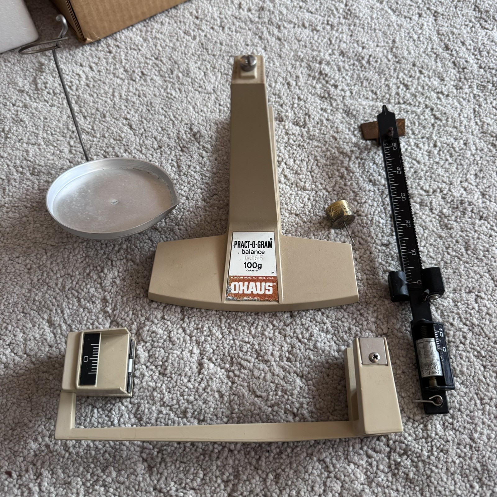 OHAUS Pract-O-Gram 100g Balance. (P)