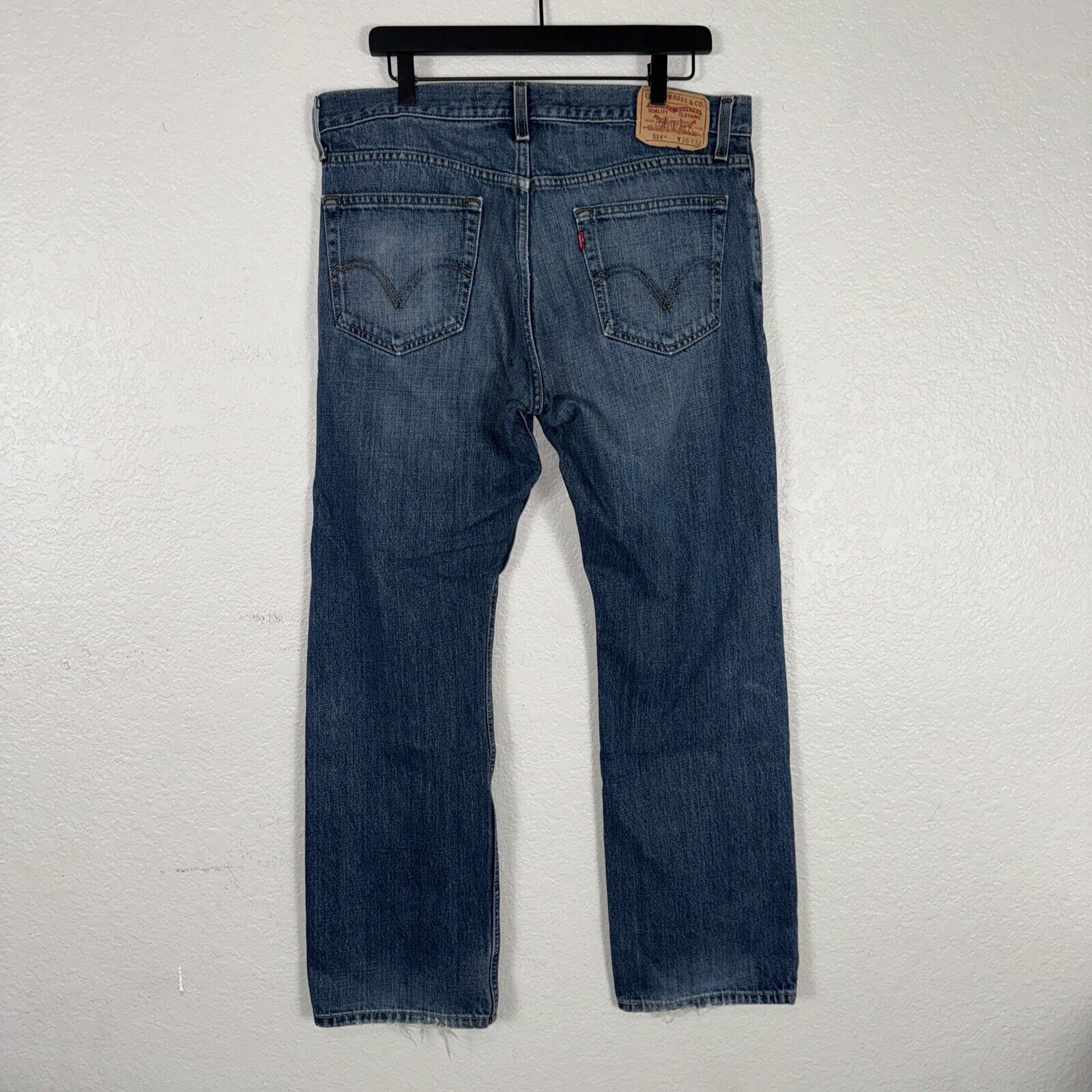 Vintage Levi’s 514 Jeans Mens 36x32 Slim Straight Casual Distressed Faded Pocket