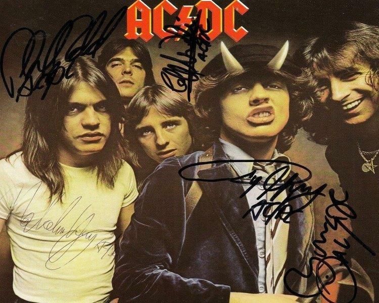 REPRINT -  AC/DC Band Angus Young - Bon Scott Signed 8 x 10 Photo Poster ACDC