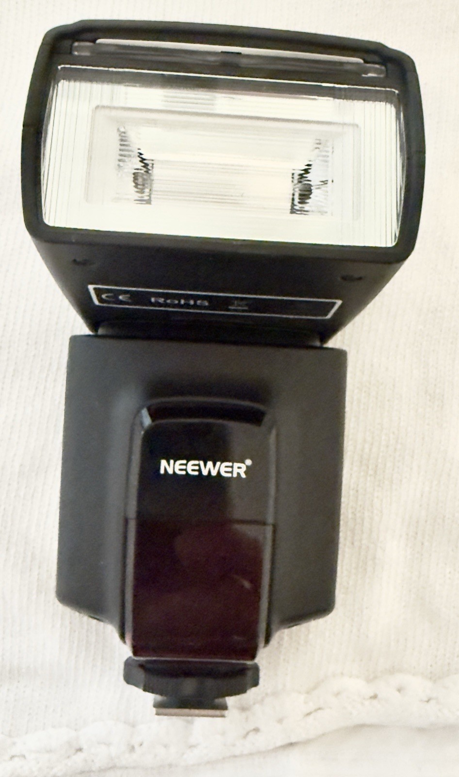 Neewer TT560 Flash Speedlite for DSLR Cameras with Standard Hot Shoe