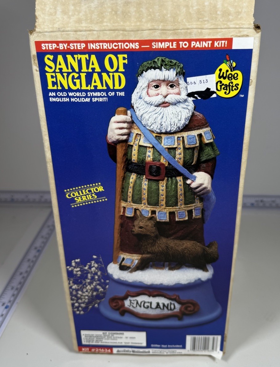 Wee Crafts Santa of England  #21631 Ready Paint Ceramic Kit Christmas OPEN BOX