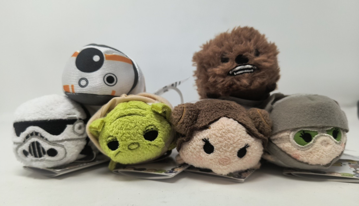 Lot of 6 Disney Star Wars Tsum Tsum  Beanbag Stuffed Animals 4 Have Tags