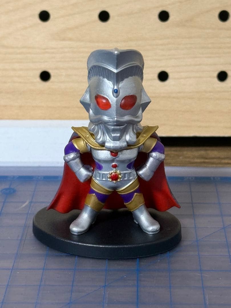 Converge Motion Ultraman 11 King