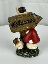 Miniature Dollhouse Fairy Garden Wood Welcome Sign Mushroom Squirrel Figurine  