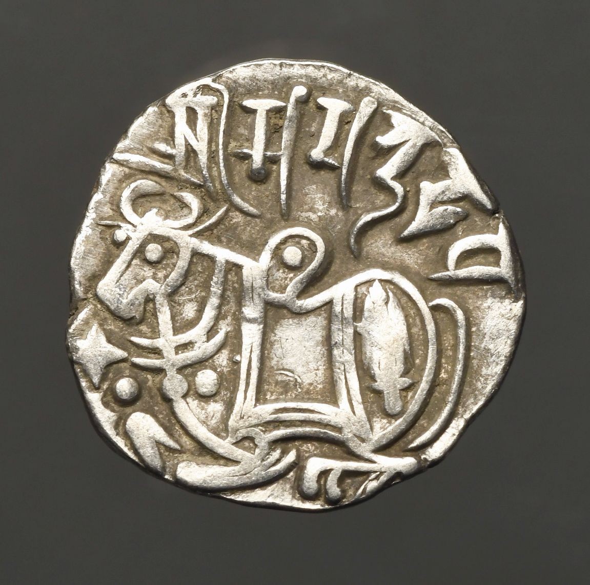 I14-64     Shahi Kings, Silver Drachm, "Samanta Deva" Bull / Horseman