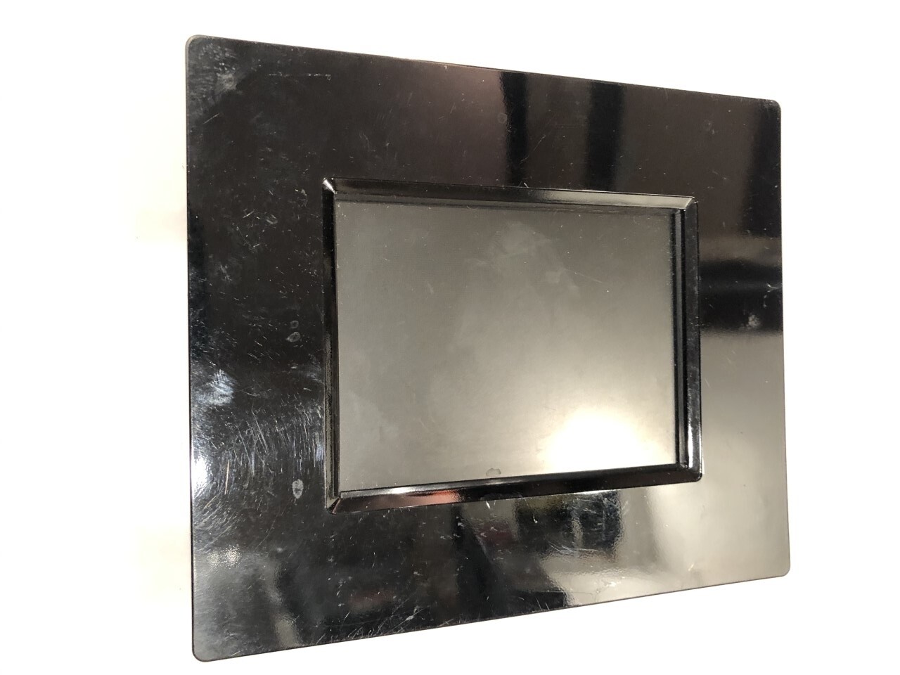 Used Axion 5" Digital Photo Picture Frame DPF-8505PT (No Charger)