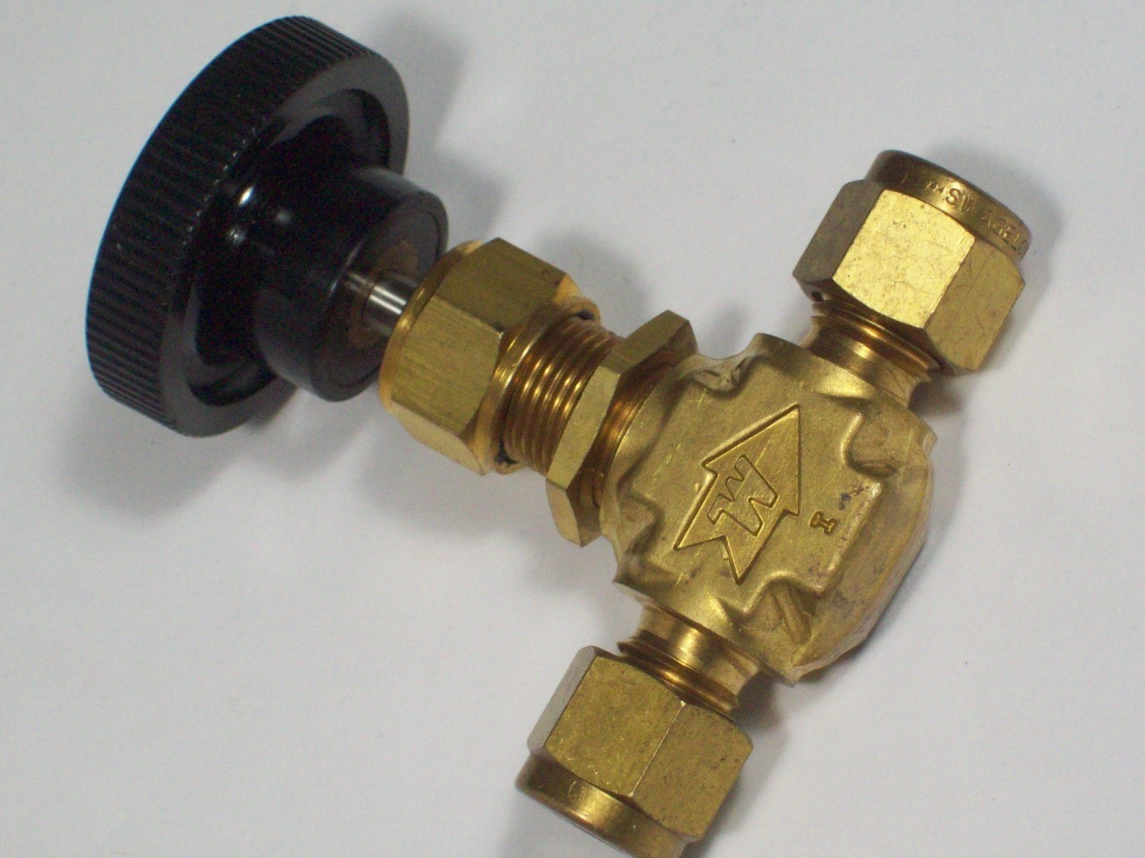 1 - Whitey Swagelok Brass Integral Bonnet Needle Valve, 1/4" OD Tube, B-1VS4