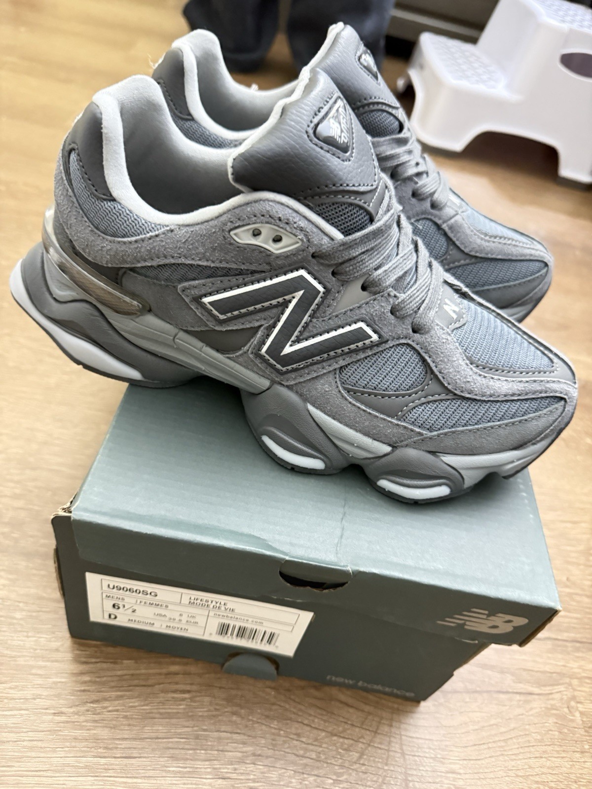 New Balance 9060 Women's Running Shoes Sneakers Womens Size (8) - Mens (6.5)