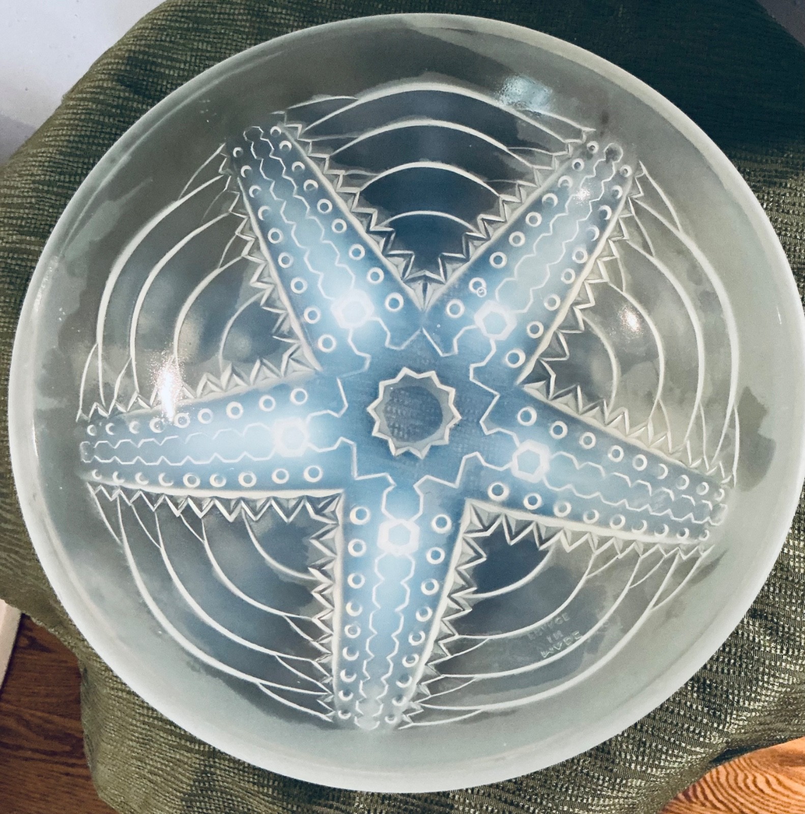 Vintage Art Deco Choisy Le Roi starfish glass bowl by Andre  Hunebelle  1930's
